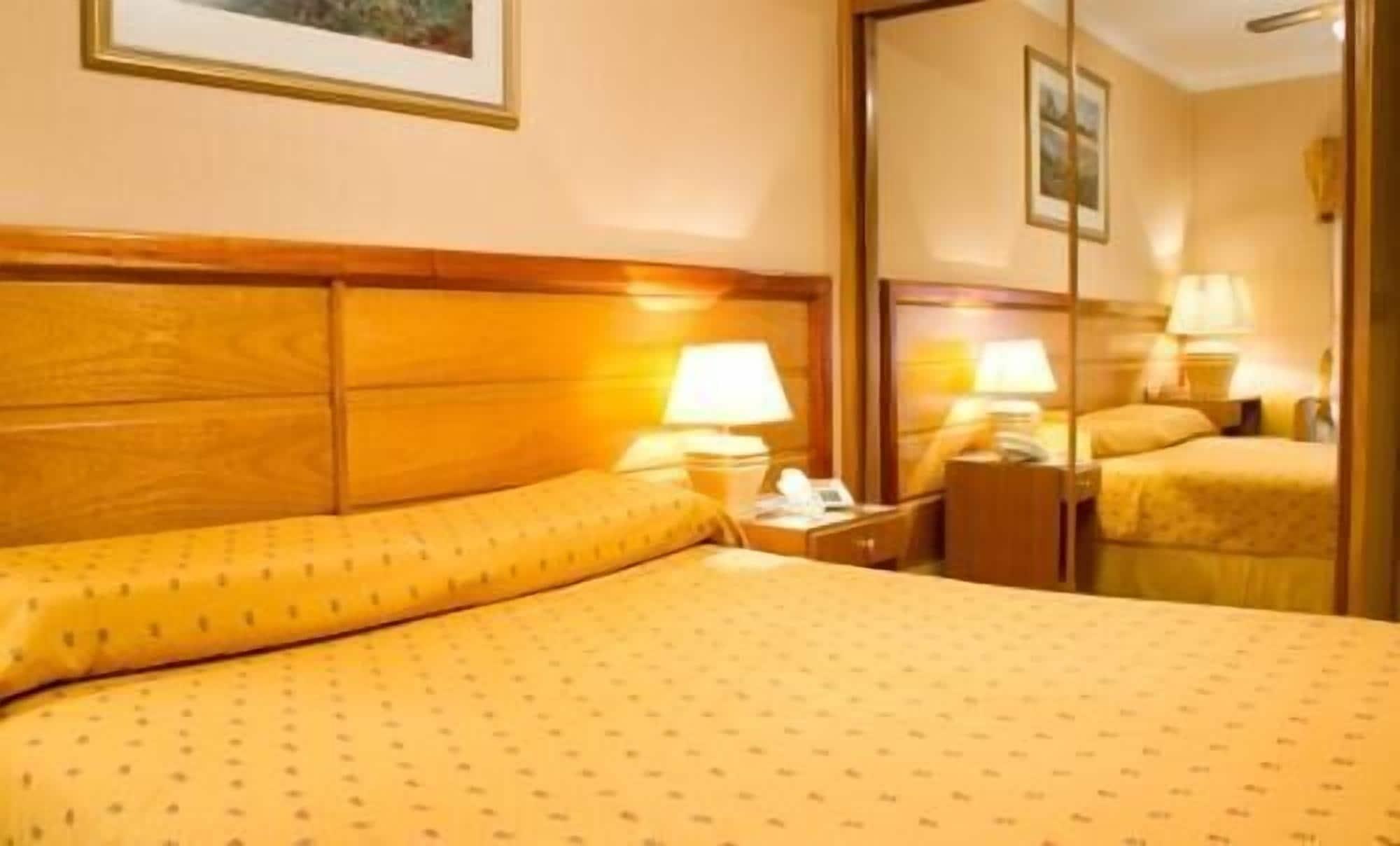 Hotel Provincial Mendoza Extérieur photo